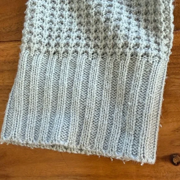 Lulus Sweater - Picture 5 of 7